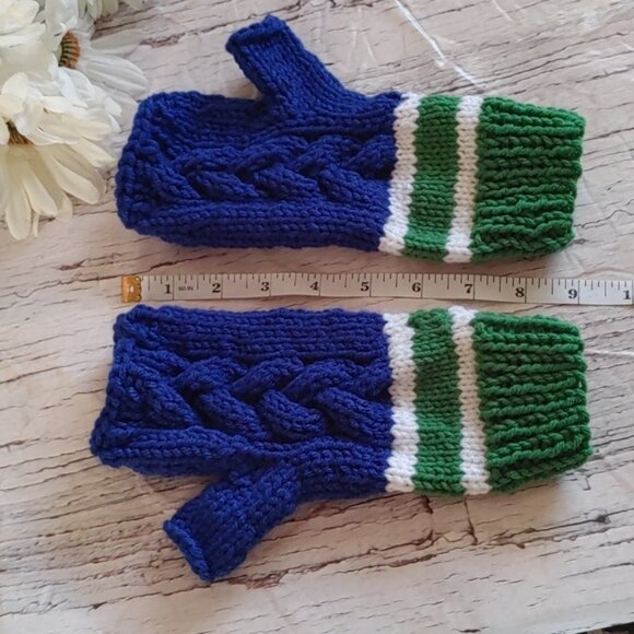 Hand-Knit Blue and Green Fingerless Mittens Vancouver Canucks Seattle Seahawk - Picture 8 of 9